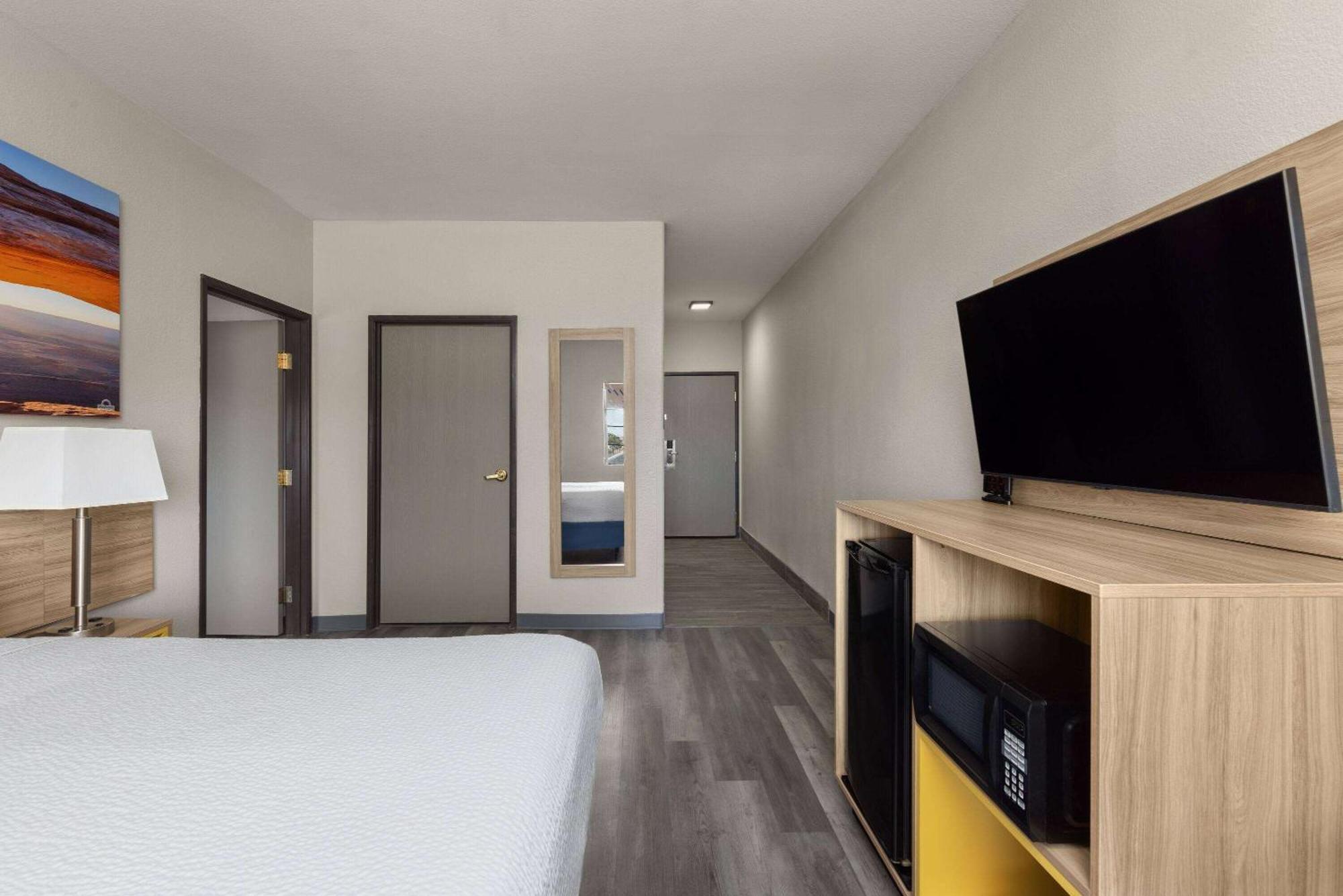 Days Inn & Suites By Wyndham Tucson/Marana Екстер'єр фото