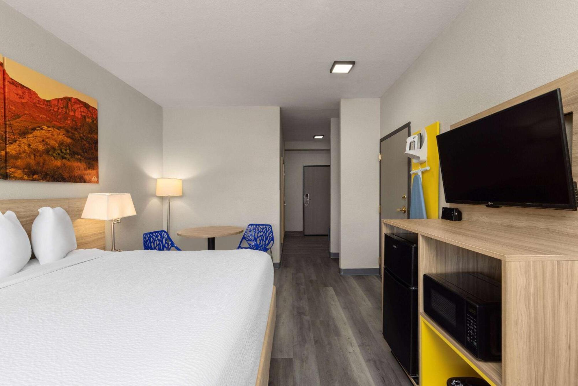 Days Inn & Suites By Wyndham Tucson/Marana Екстер'єр фото