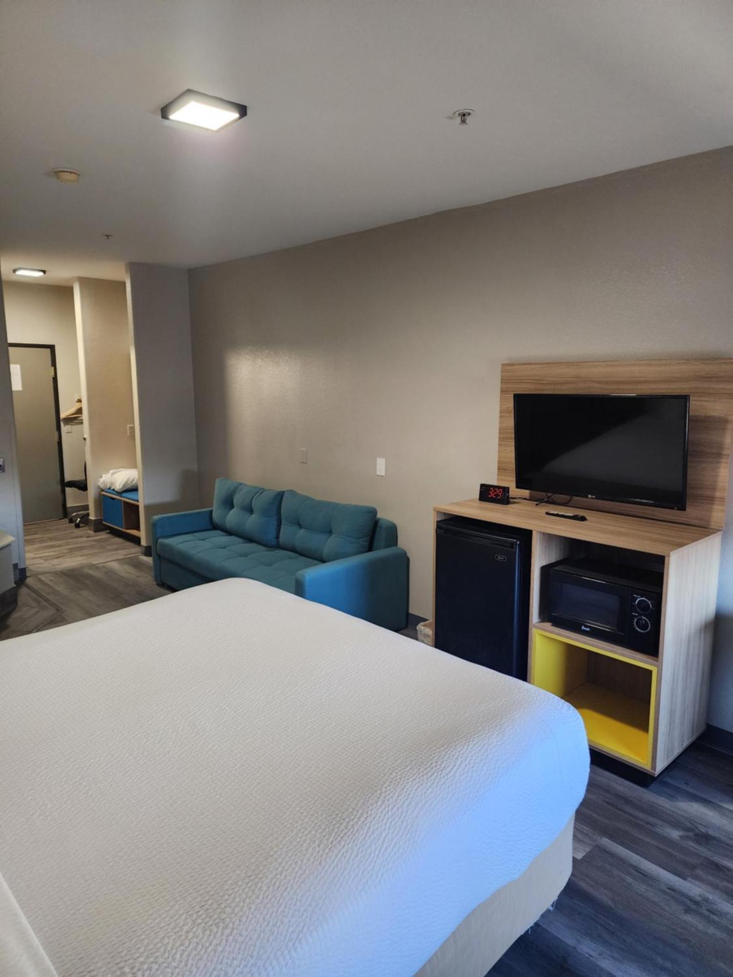 Days Inn & Suites By Wyndham Tucson/Marana Номер фото
